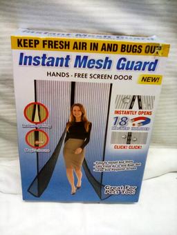 Instant Mesh Guard with Magnetic Closing Clips