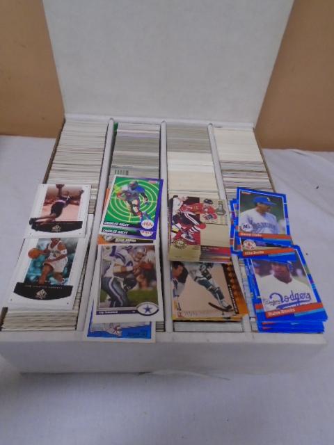 Large Box of Baseball-Football-Basketball-Hockey Cards