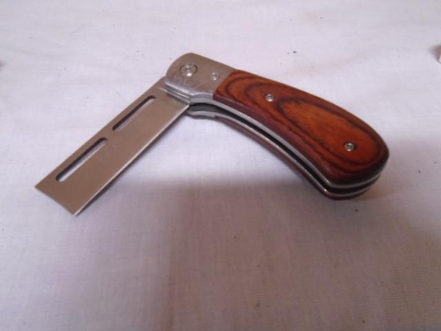 Tiger USA Barber Elite Knife