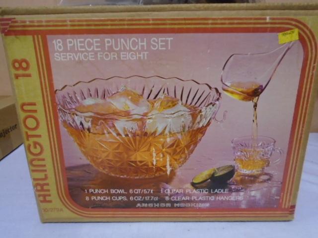 Vintage Anchor Hocking Arlington 18pc Punch Bowl Set