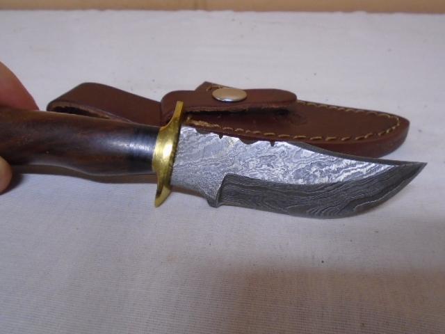 Handmade Custom Damascus Blade Knife w/ Leather Sheave