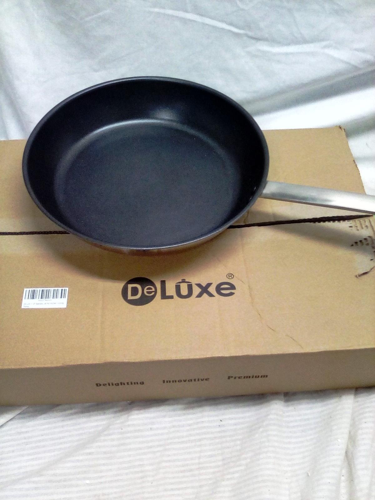 DeLuxe 11.8" Stainless Steel Skillet