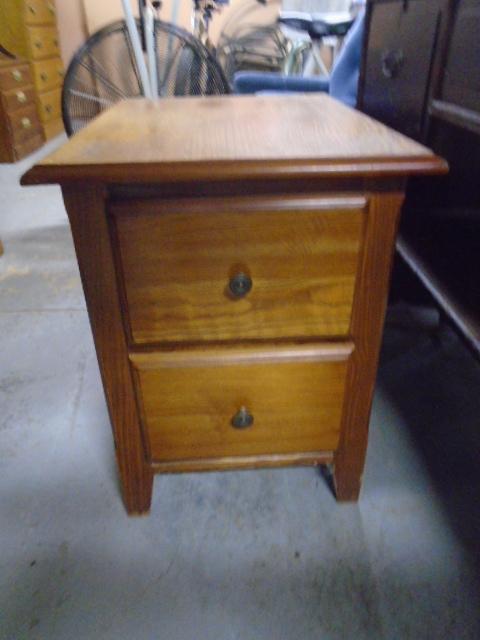 2 Drawer Oak Side Tble