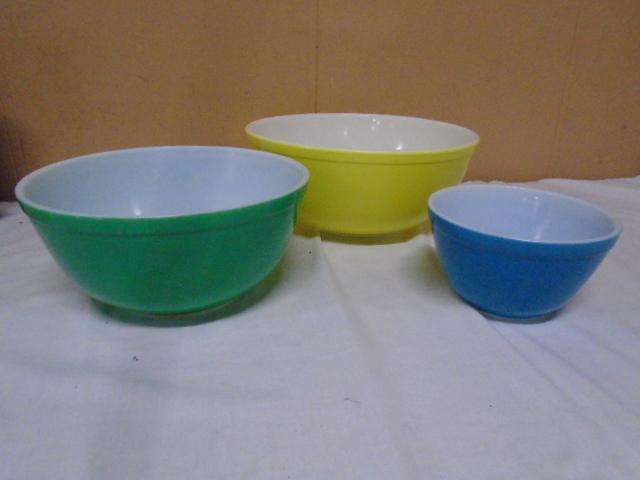 Vintage 3 Pc. Set of Pyrex Mixing Bowls