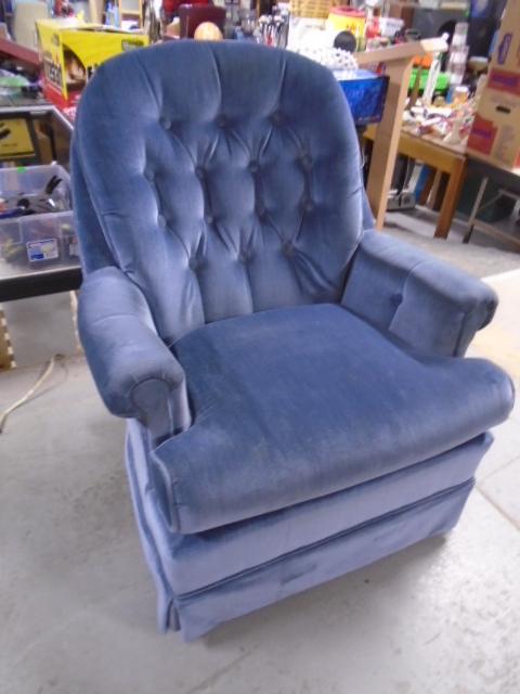 Blue Best Chairs Inc. Swivel Rocker