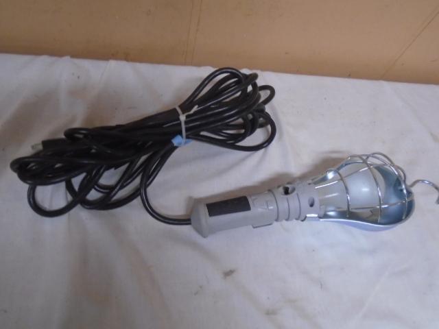 Like New Metal Cage 25ft Trouble Light
