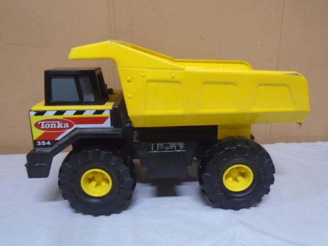 Tonka 354 Dump Truck