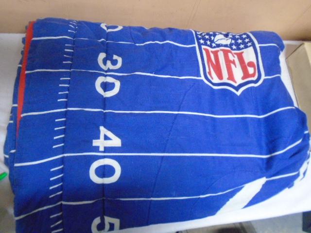 Twin Size NFL Football Field Comforter