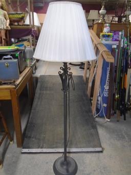 Decorative Metal Floor Lamp