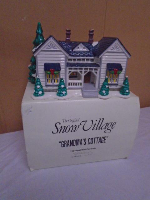 Department 56 Handpainted Lighted Ceramic Grandma's Cottage House