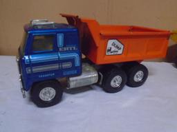 Ertl International Transtar Pressed Steel Automatic Dump Dump Truck