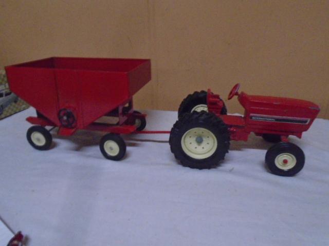 Ertl International Tractor & Gravity Wagon