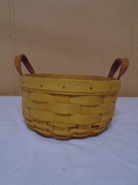 2000 Longaberger Round Basket