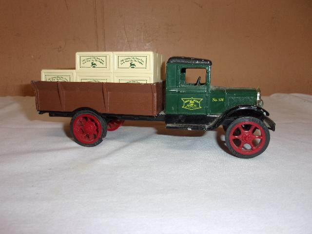 Ertl John Deere Die Cast Truck