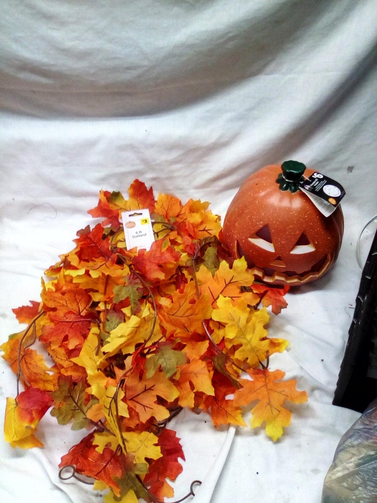 Pumpkin & 4 Strands Of Leaf Garland