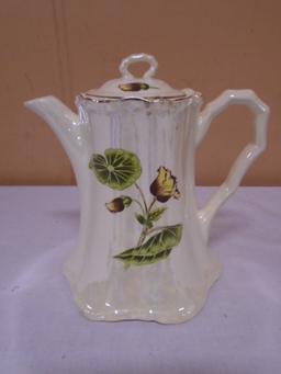 Vintage Pearlized Flower Pattern Teapot