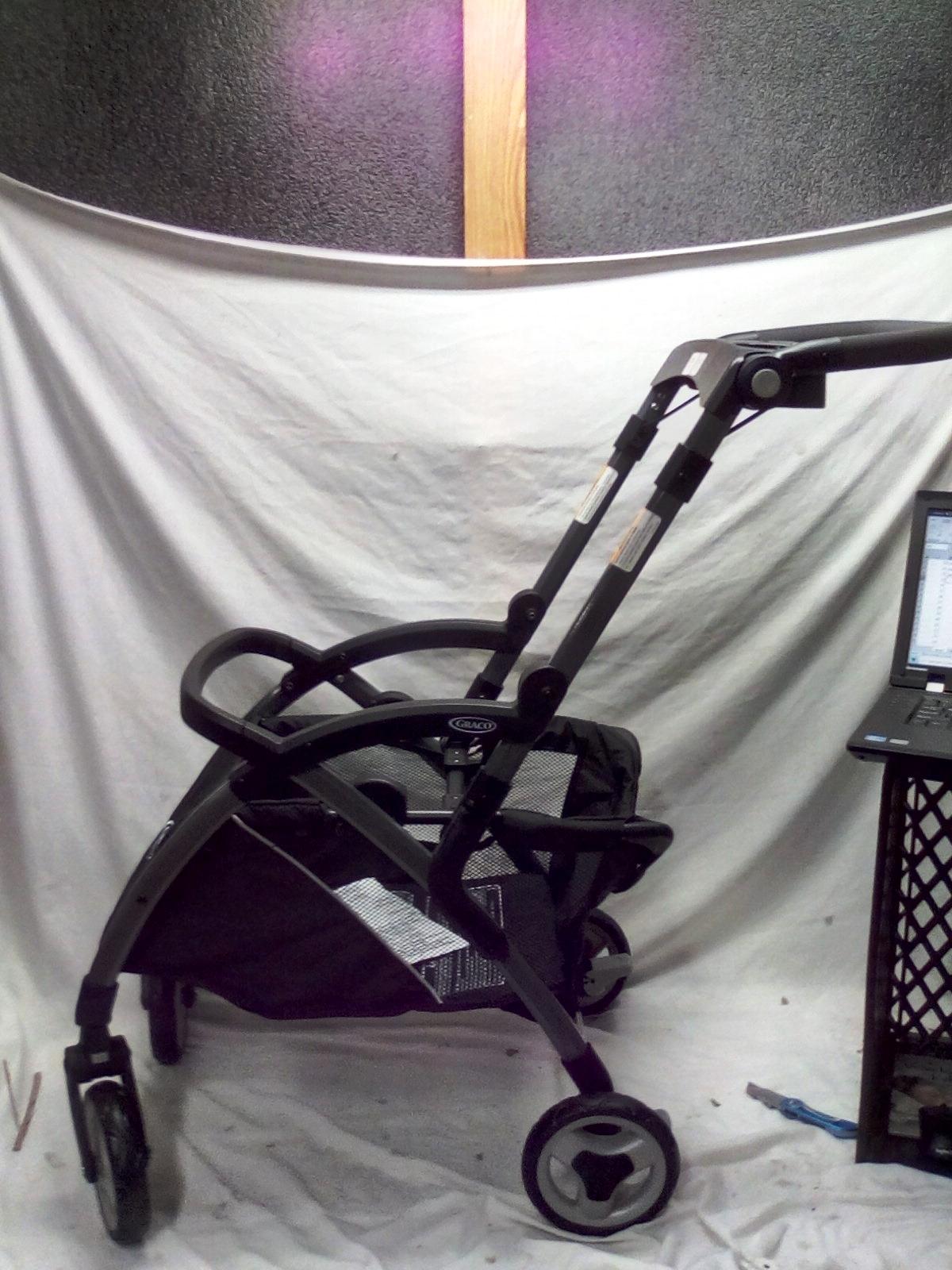 GRACO CLICK CONNECT STROLLER