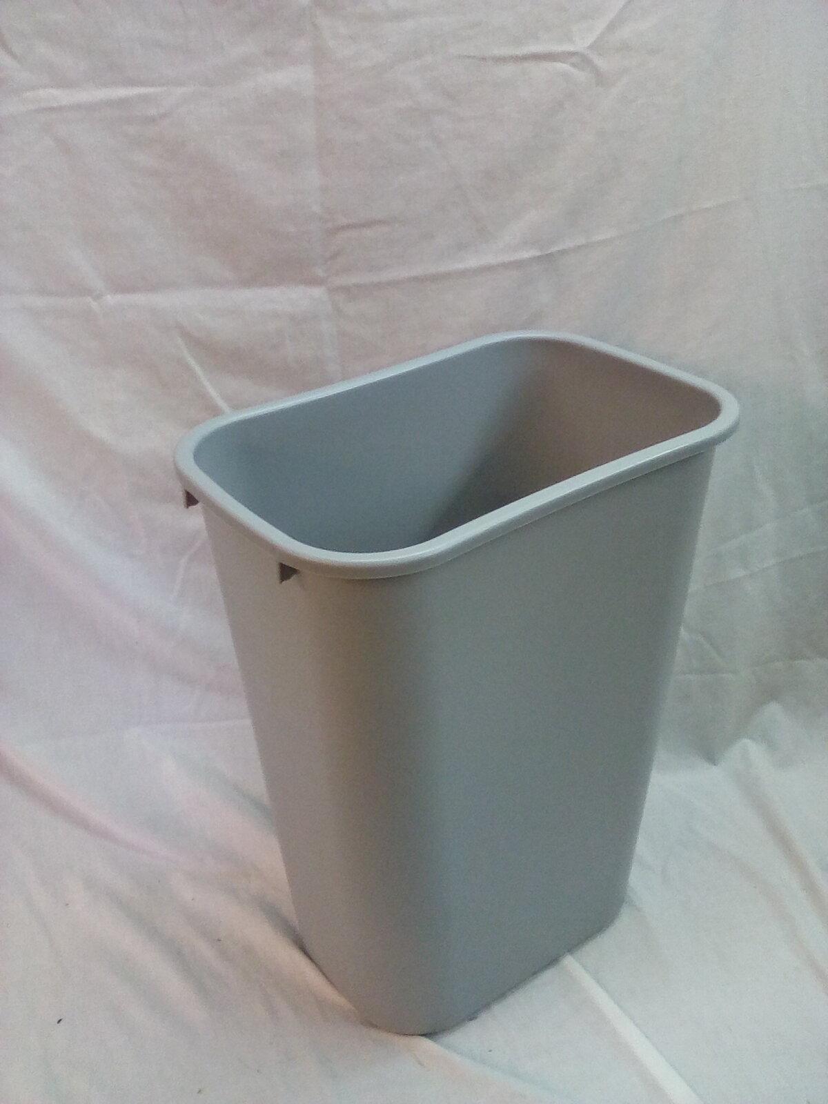 20” Tall Rubbermaid Composite Trash Can
