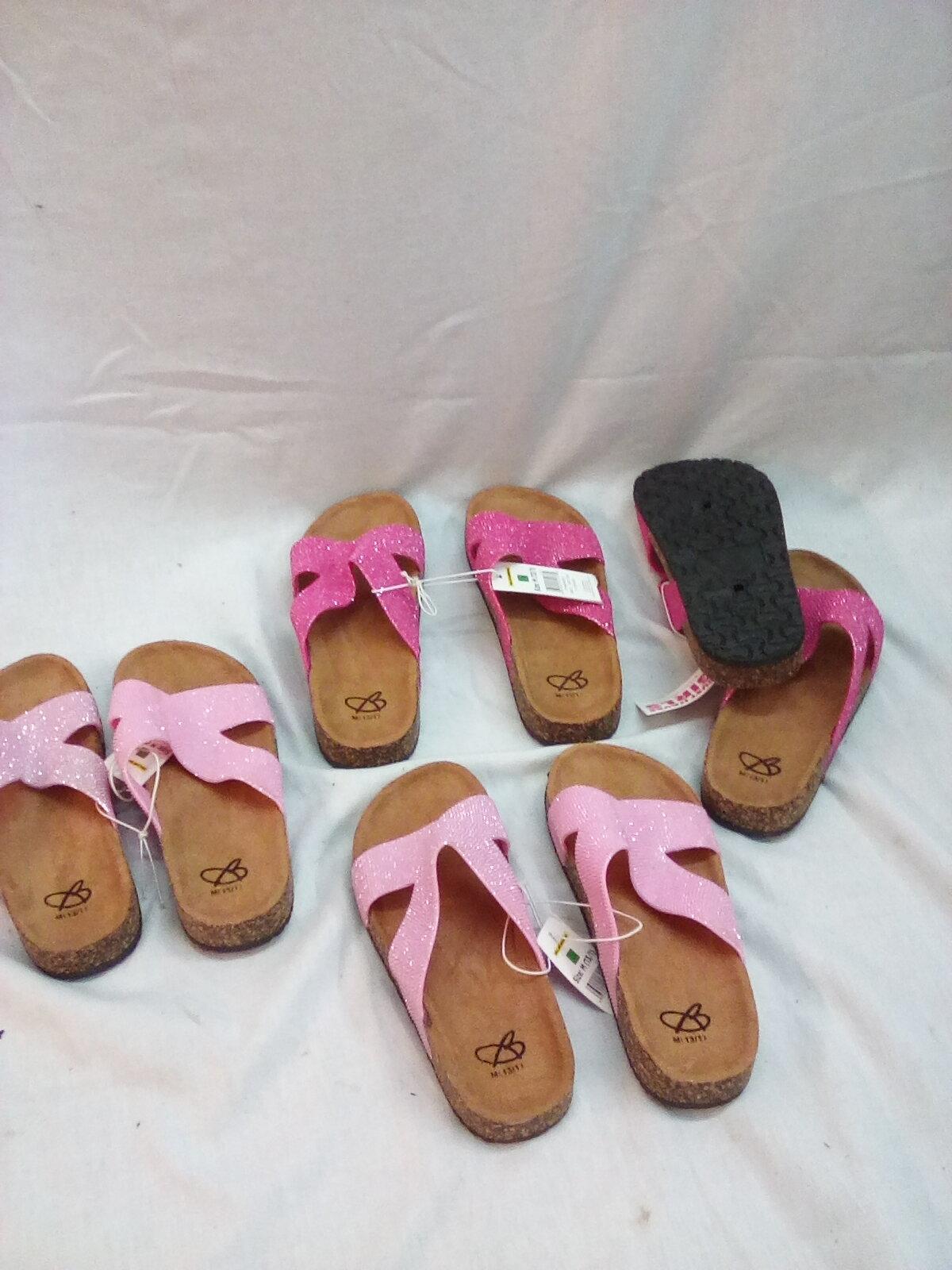 Qty. 4 Pair Size MD Kid’s 13/1 Sandals