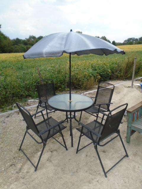 Round Glass Top Patio Table w/ Umbrella & 4 Folding Chairs