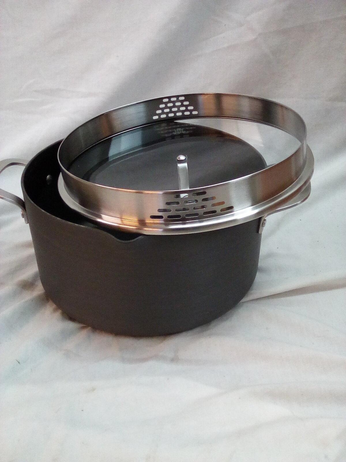 Classic Calphalon nonstick 7 quart dutch oven