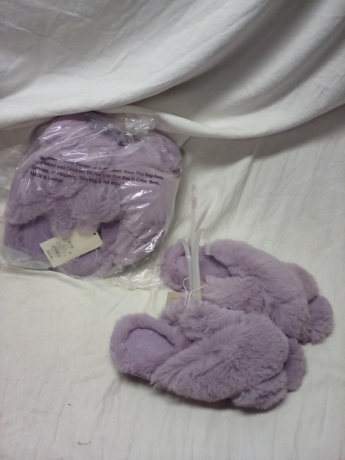 Qty. 2 Pair Women's Size 7/8 Super Cozy Slippers