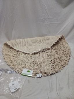 Fantasia Rugs 25"D Cream Bath Mat