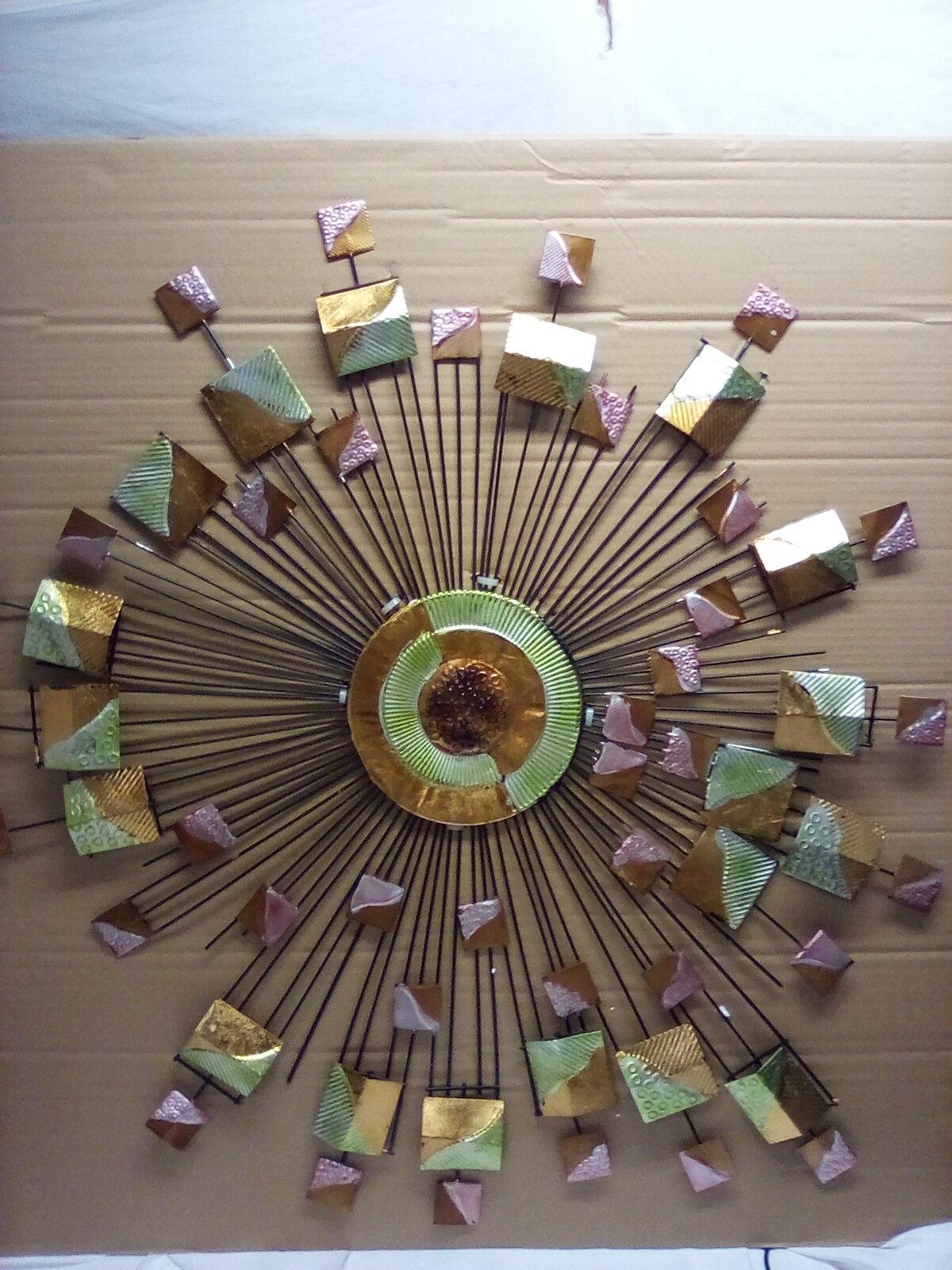 Sunjoy Decorative Burst Metal Wall Decor. Indoor/Outdoor Decor.