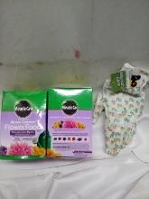 QTY 2 Miracle-Gro Flower Food with QTY 1 pair rubber coated glove