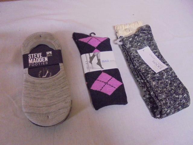 5 Pack of Steve Madden Footies Socks & 2 Pair of Ladies Socks