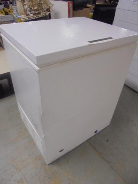 Frigidaire Heavy Duty Commercial Chest Freezer