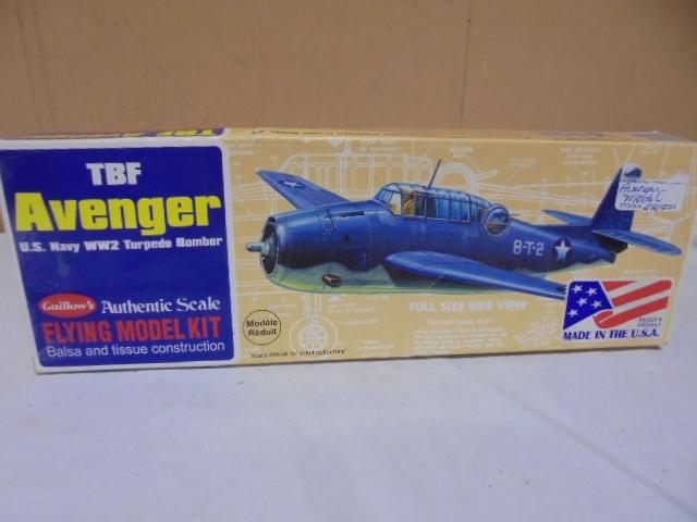 Guillow's Avenger US Navy WW2 Torpedo Bomber Flying Model Kit