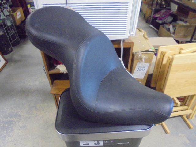 Harley Davidson 2-Up Motorcycle Seat