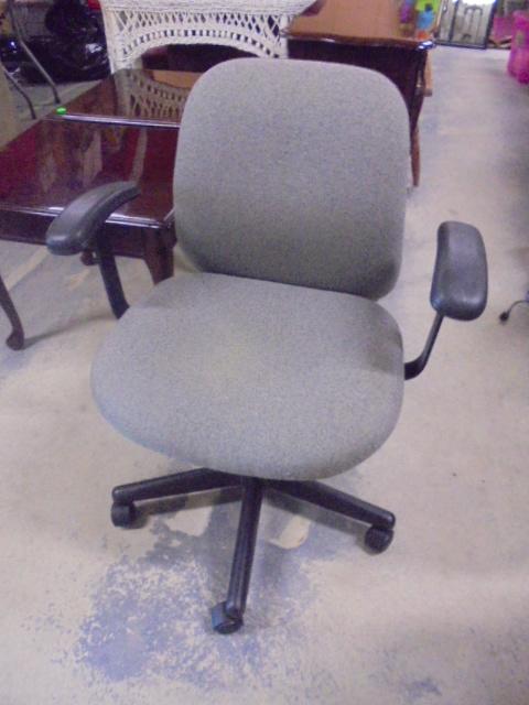 Gray Upholstered Rolling Office Desk Chair