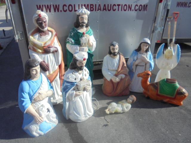 9pc Blowmolded Nativity Set