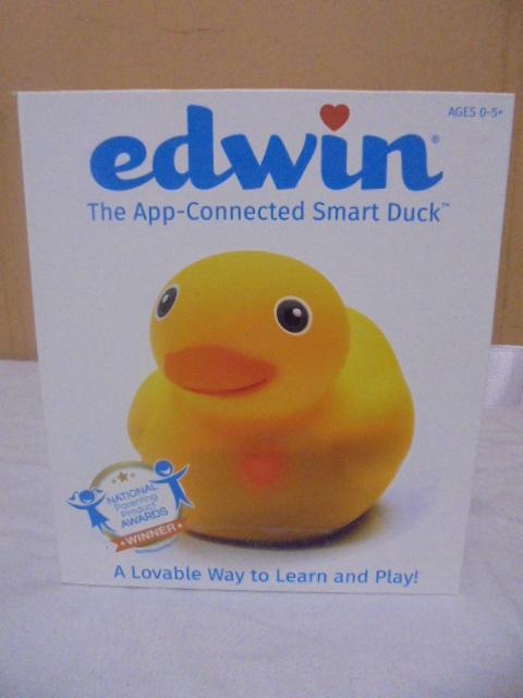 Edwin The App-Connected Smart Duck