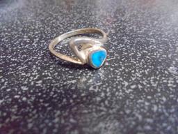 Ladies Sterling Silver & Turquoise Ring