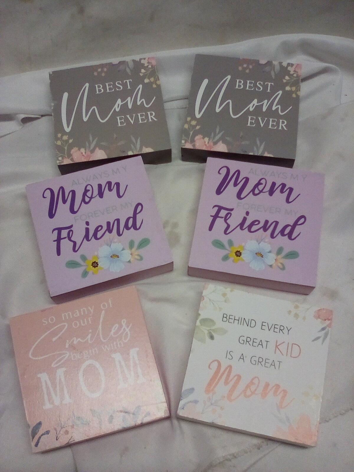 Mother’s Day Decorations. Qty 6