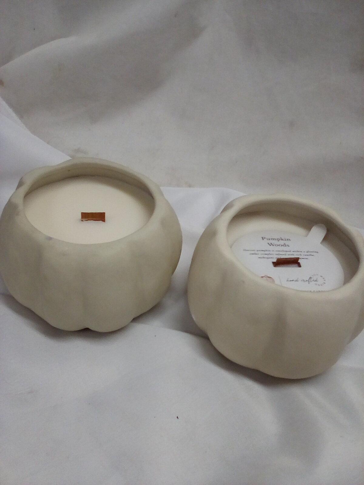 QTY 2 Pumpkin Woods crackling wooden wick candle MSRP: 15.00 each
