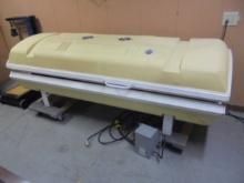 Wolf Systems Clam Shell Tanning Bed w/ Transformer