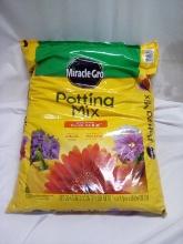 Miracle-Gro Potting Mix 1cubic ft MSRP $14.99