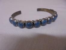 Vintage Ladies Sterling Silver & Turquoise Cuff Bracelet
