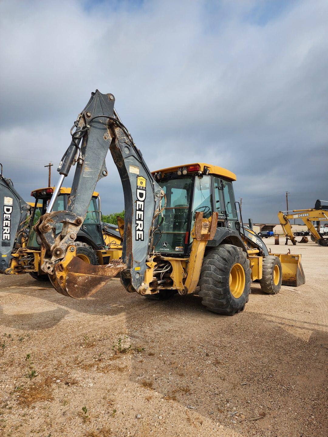 2013 John Deere 410K Loader