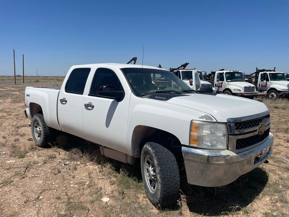 2012 One Ton Chevy Silverado 3500HD WT (Needs Transmission) VIN: 1GC4KZC81CF132686