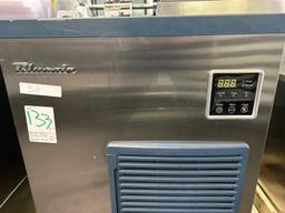 Blue Air 500 lb. Crescent Cube Ice Machine.