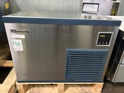 Blue Air 500 lb. Crescent Cube Ice Machine.