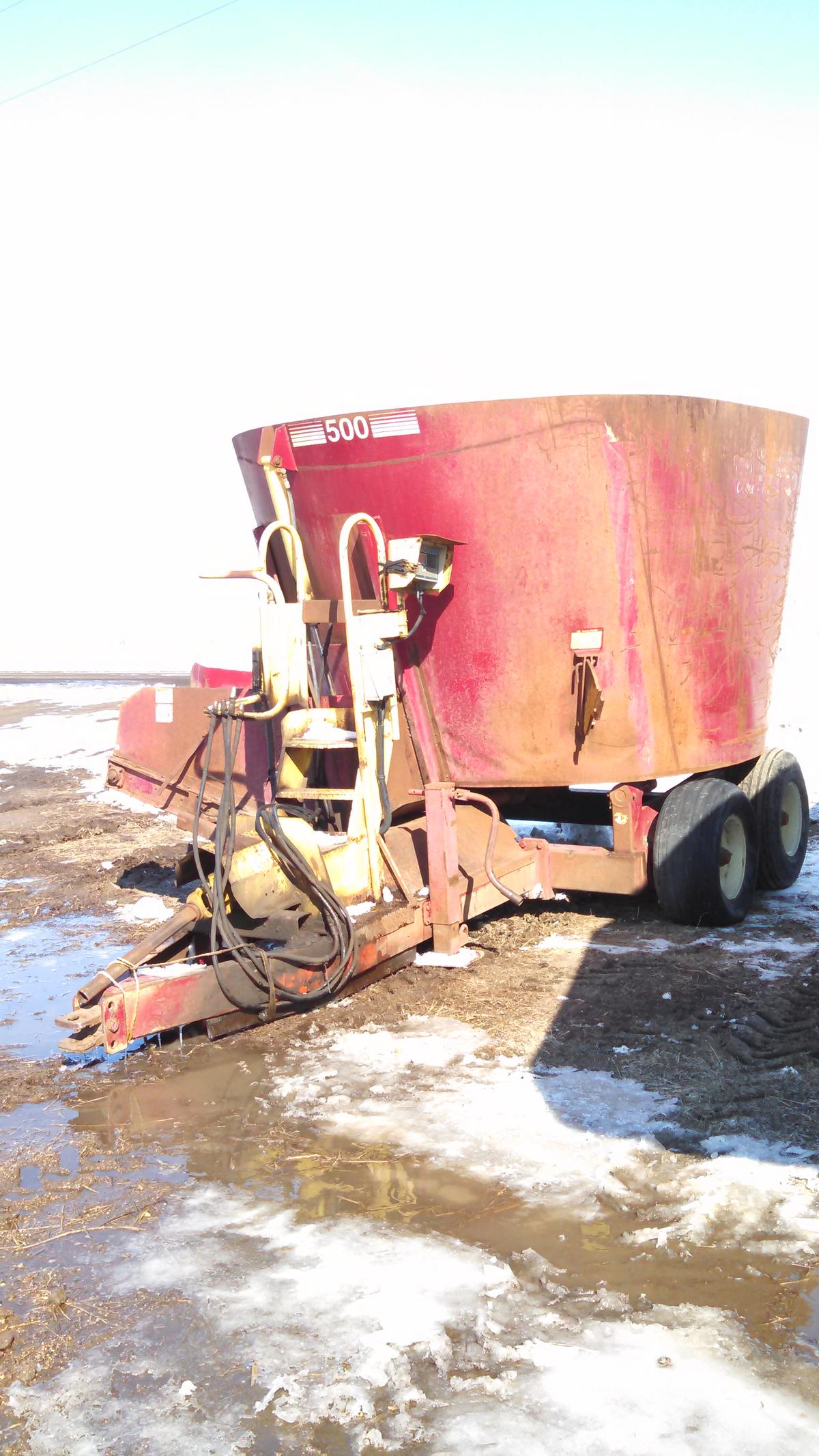 Supreme 500 Mixer Feed Wagon