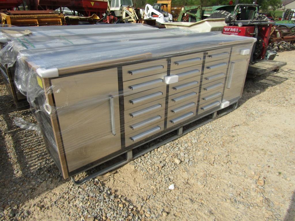 NEW 10FT 18 DRAWER TOOL BOX