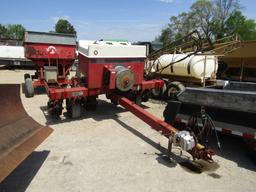 900 CASE IH 4 ROW PLANTER