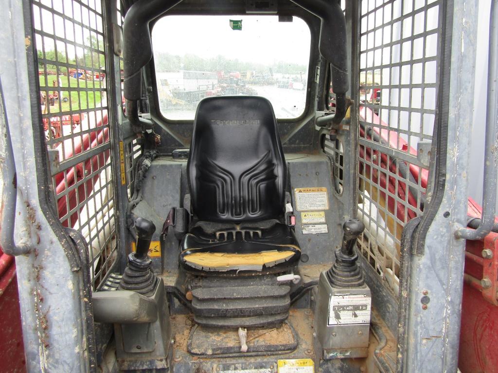 TL10 TAKEUCHI SKID STEER